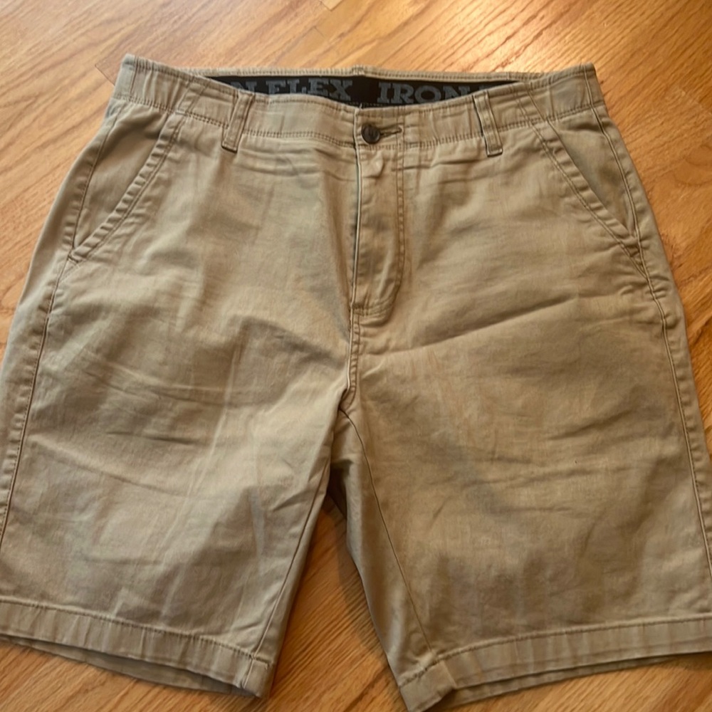 Men’s shorts, cargo shorts size 34